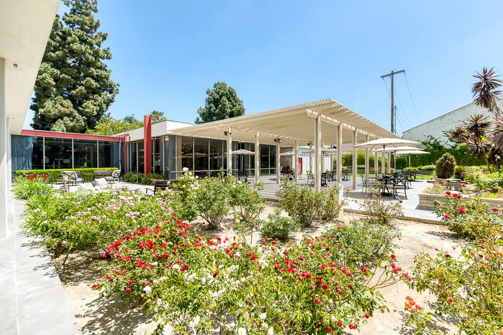 BaytowersatBixby-HOME-Discover-Community Dining area of an apartment at Healdsburg